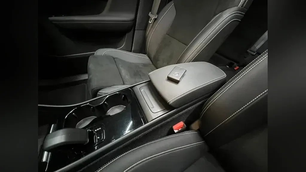 Volvo XC40 Recharge - Imagem 12