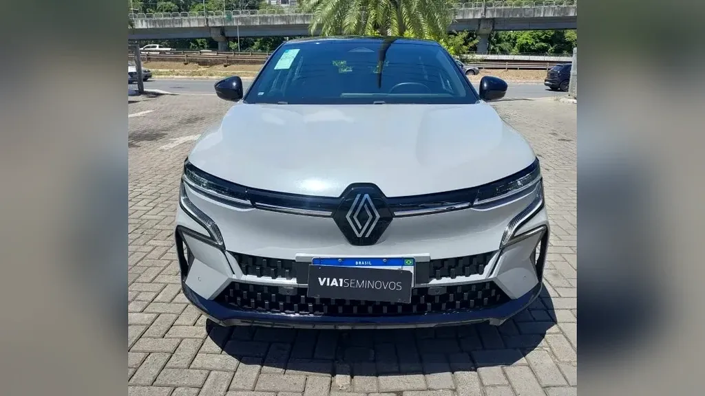 Renault Megane E-tech Electric - Imagem 2