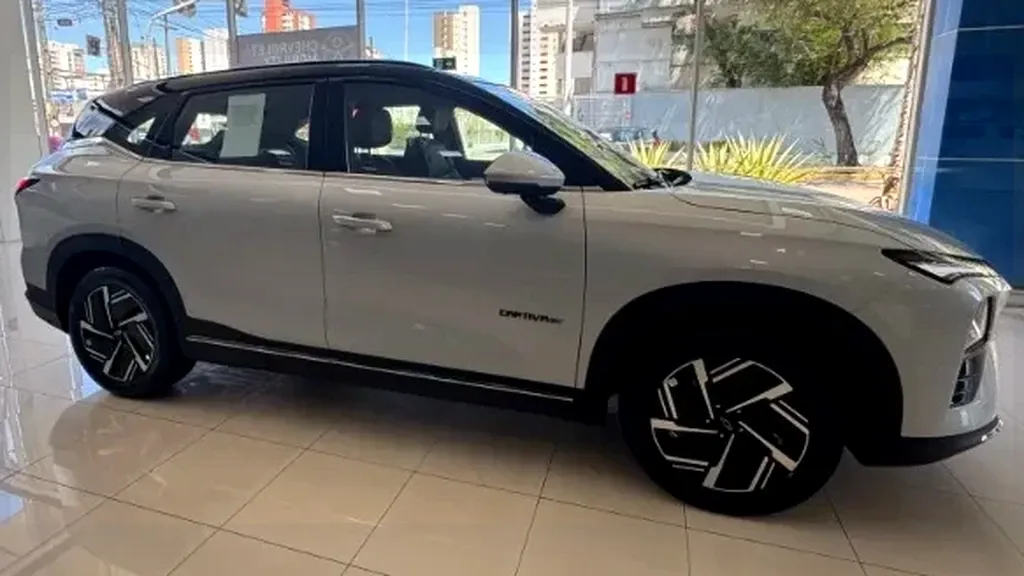 Chevrolet Captiva EV - Imagem 7
