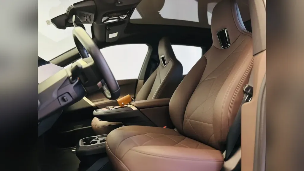 BMW Ix - Imagem 9