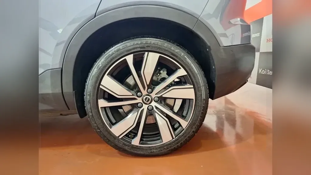 Volvo XC40 Recharge - Imagem 17