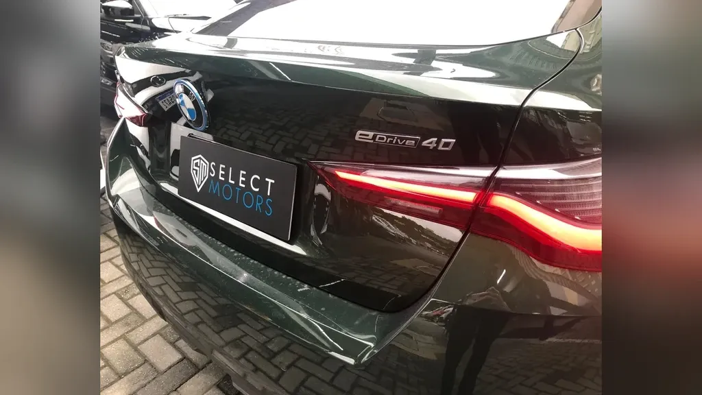 BMW I4 Edrive40 - Imagem 11