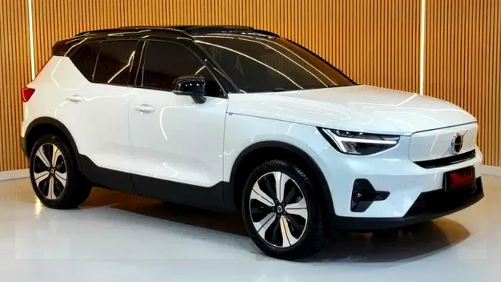 Volvo XC40 Recharge - Imagem 2