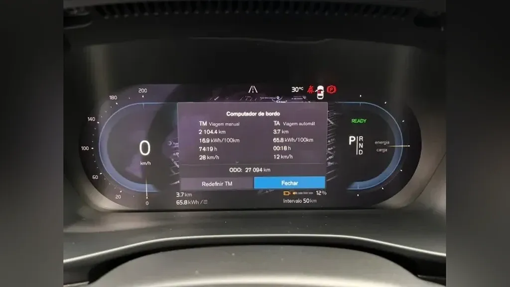 Volvo C40 Recharge - Imagem 18