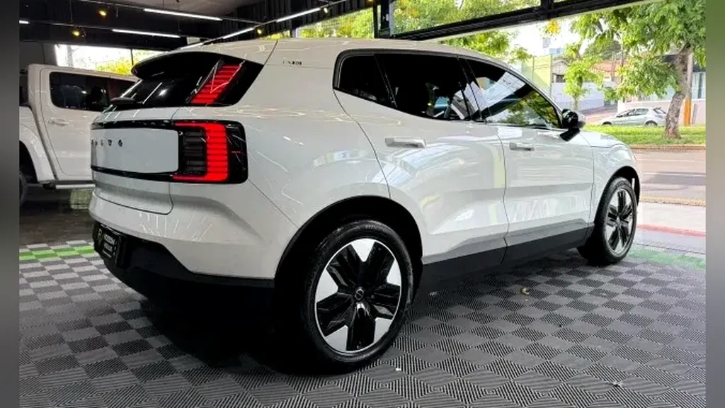 Volvo EX30 - Imagem 9