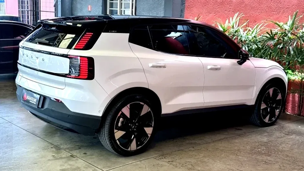 Volvo EX30 - Imagem 11