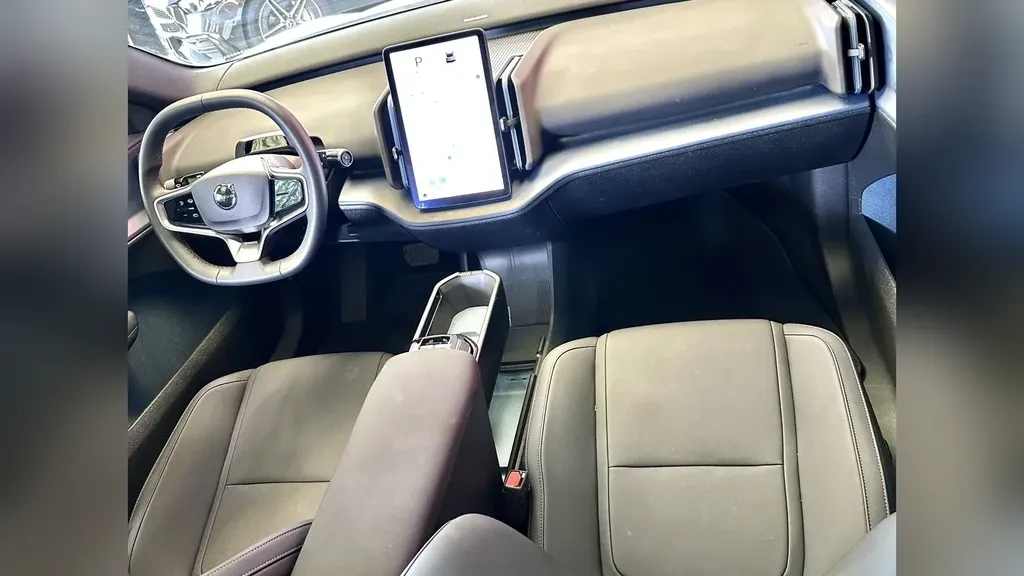 Volvo EX30 - Imagem 18