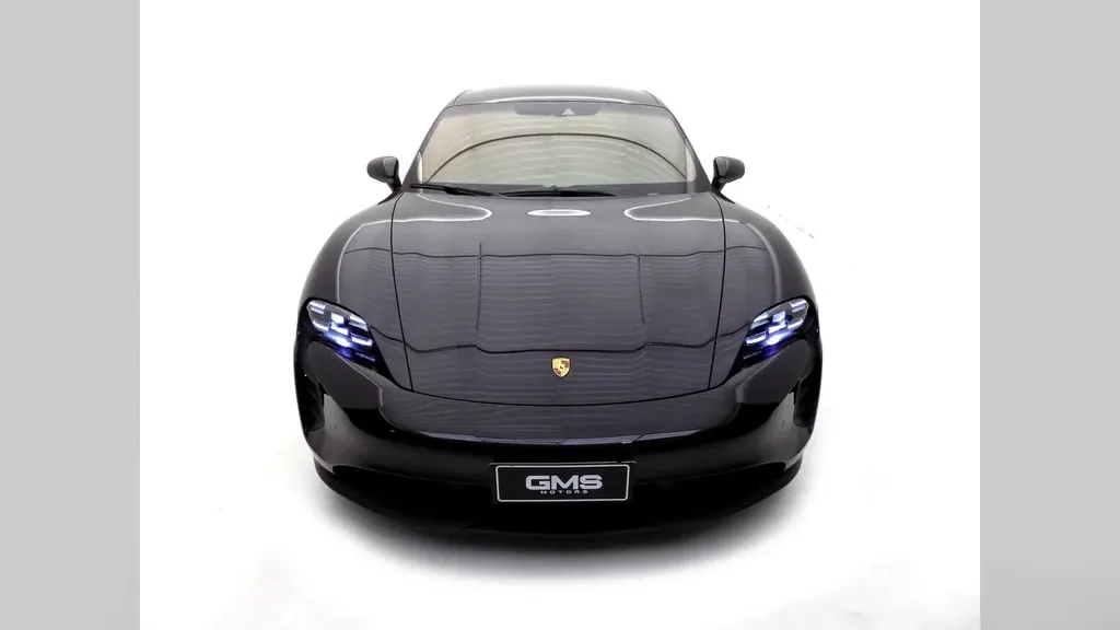 Porsche Taycan - Imagem 2