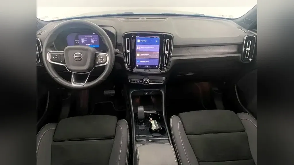 Volvo XC40 Recharge - Imagem 9