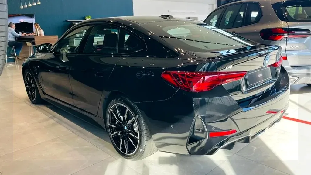 BMW I4 M50 - Imagem 9