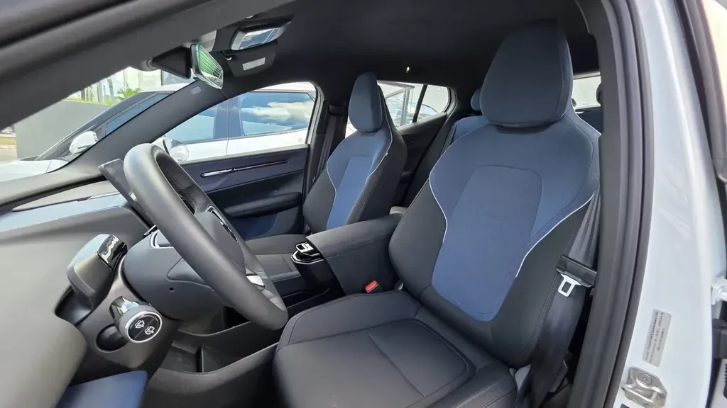 Volvo EX30 - Imagem 15