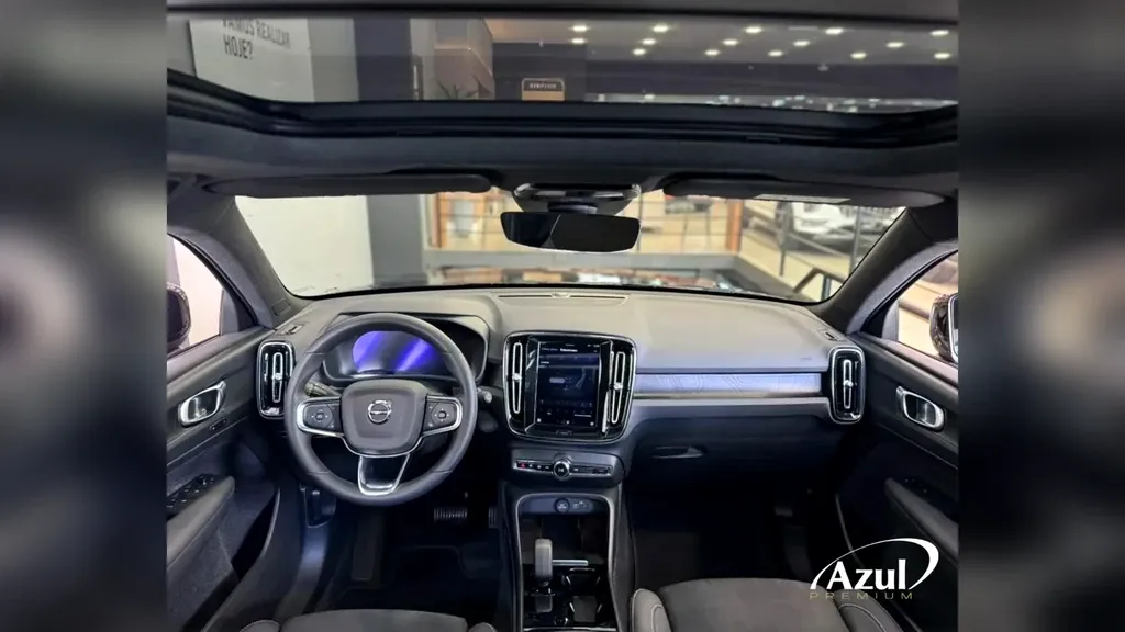 Volvo XC40 Recharge - Imagem 13