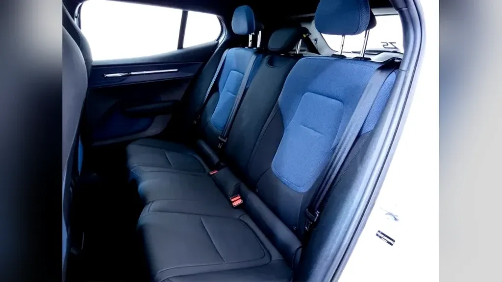 Volvo EX30 - Imagem 10