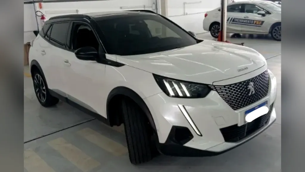 Peugeot E-2008 - Imagem 2