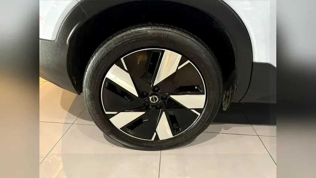 Volvo XC40 Recharge - Imagem 20