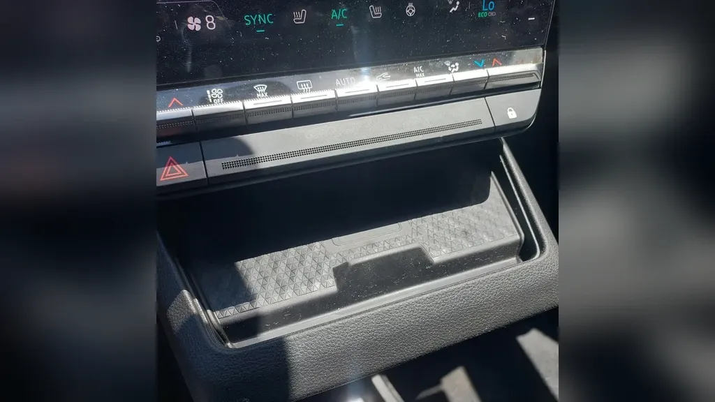 Renault Megane E-tech Electric - Imagem 10