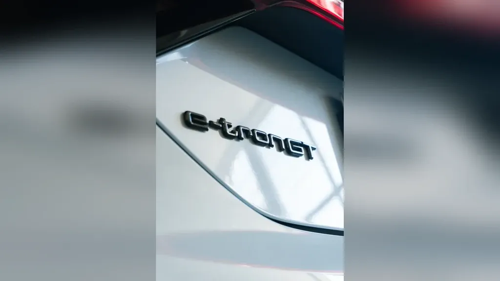 Audi E-tron  GT - Imagem 7