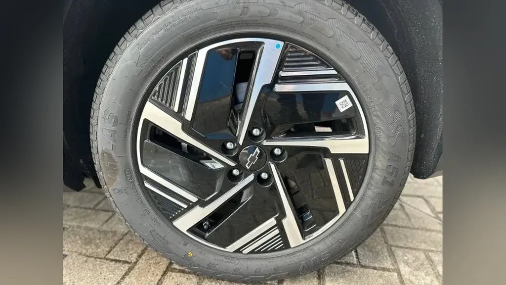 Chevrolet Captiva EV - Imagem 6