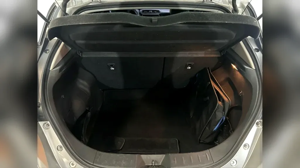 Nissan Leaf - Imagem 17