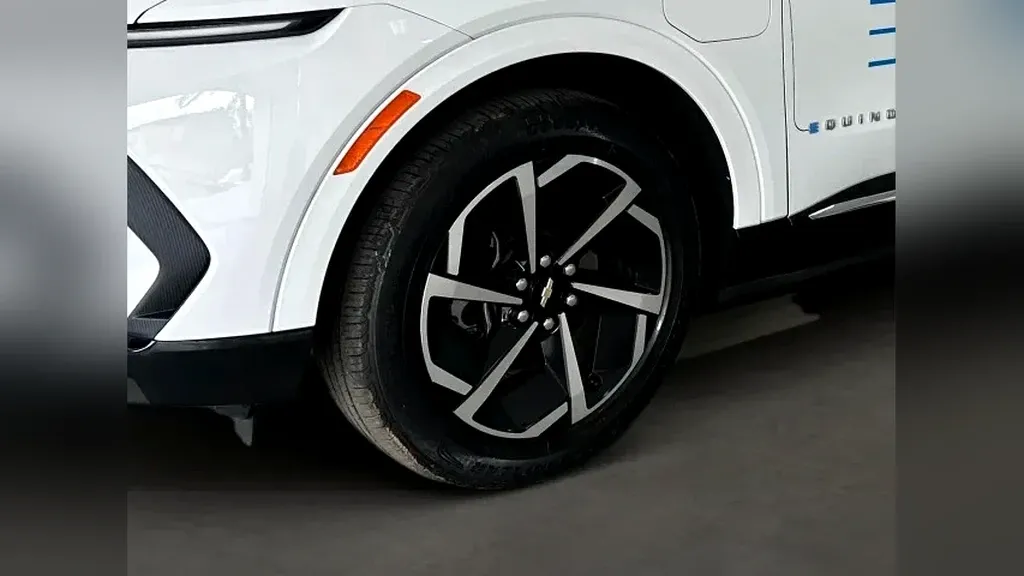 Chevrolet Equinox EV - Imagem 11