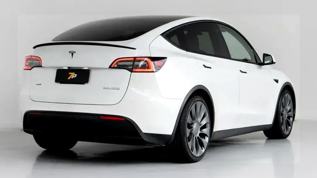 Tesla Model Y - Imagem 13