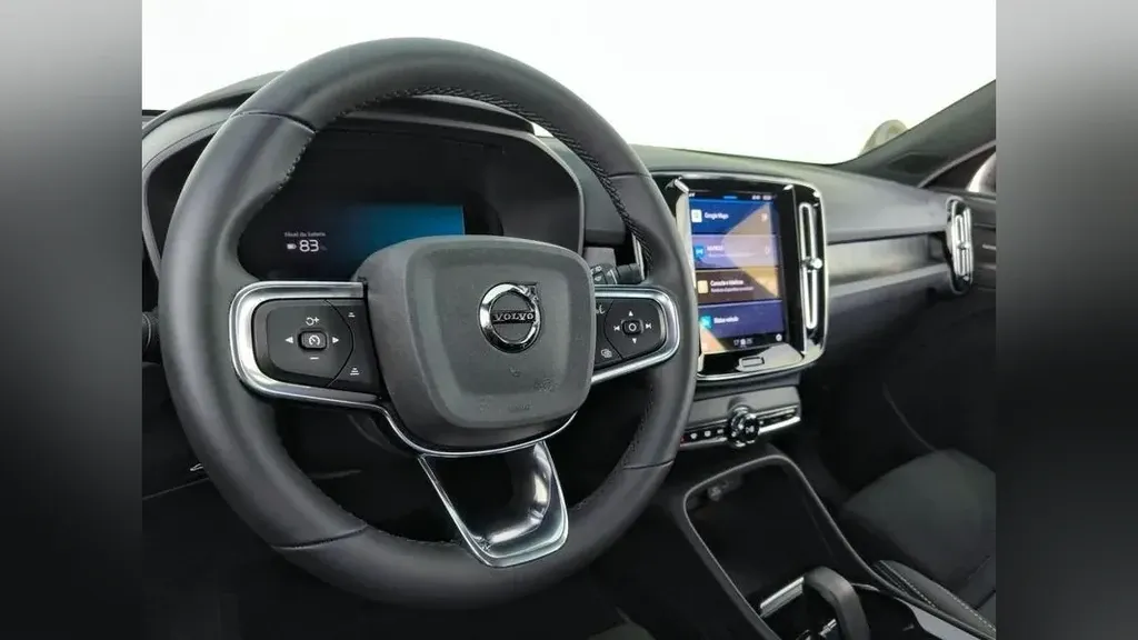Volvo XC40 Recharge - Imagem 9