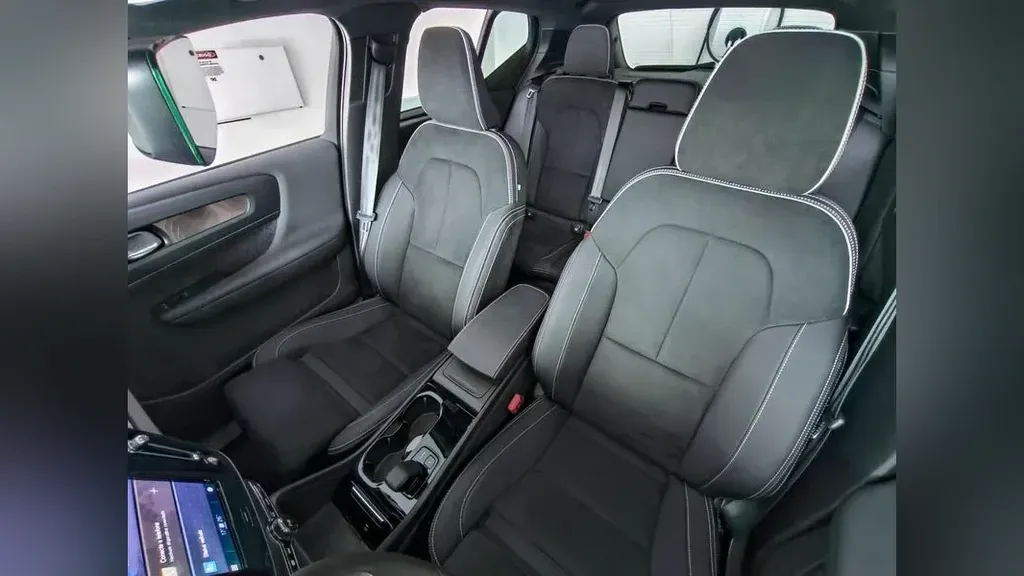 Volvo XC40 Recharge - Imagem 16