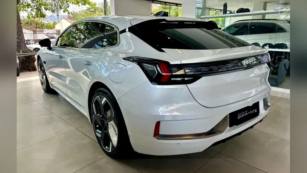 Zeekr 001 - Imagem 12