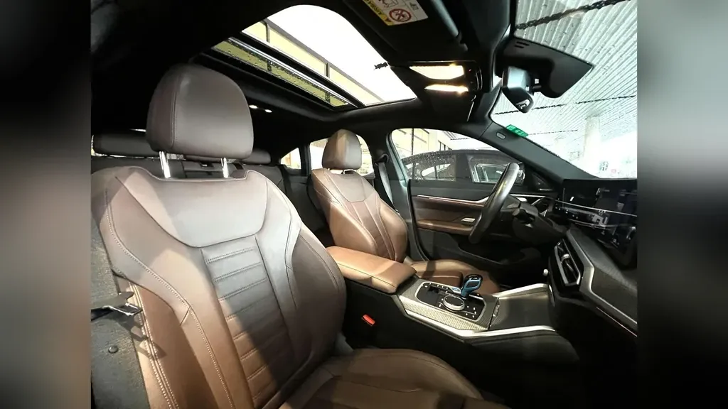 BMW I4 Edrive40 - Imagem 11