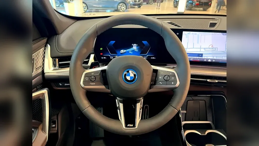 BMW IX1 - Imagem 7