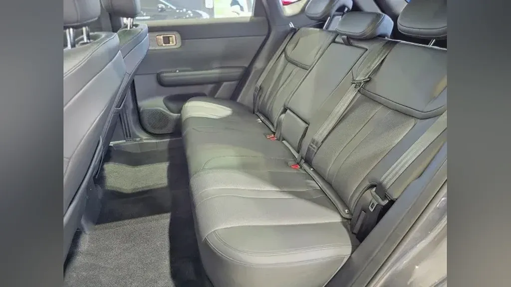 Chevrolet Captiva EV - Imagem 4