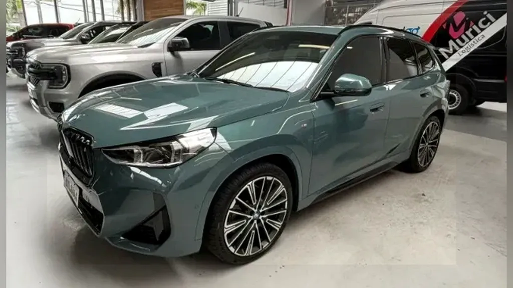 Foto de um bmw ix1