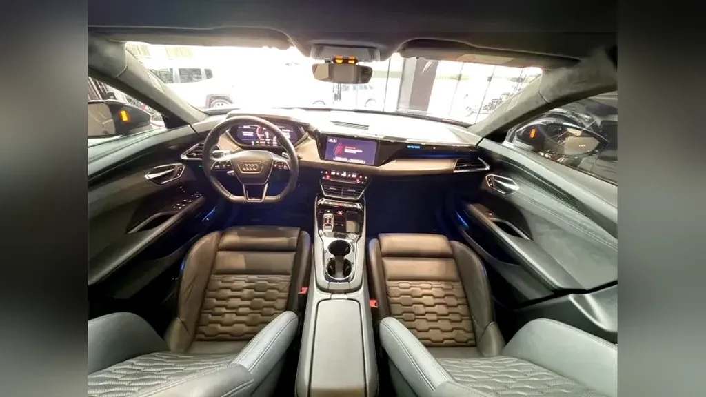 Audi Rs E-tron  GT - Imagem 12