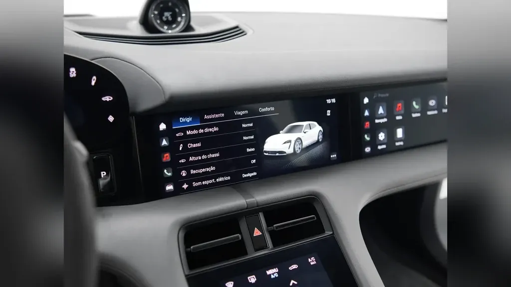 Porsche Taycan - Imagem 12