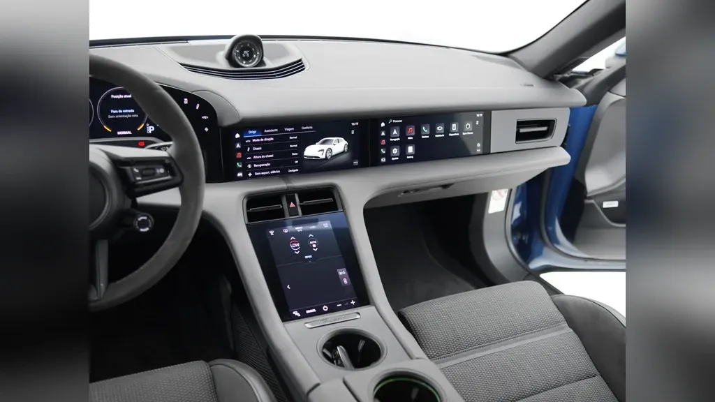 Porsche Taycan - Imagem 17