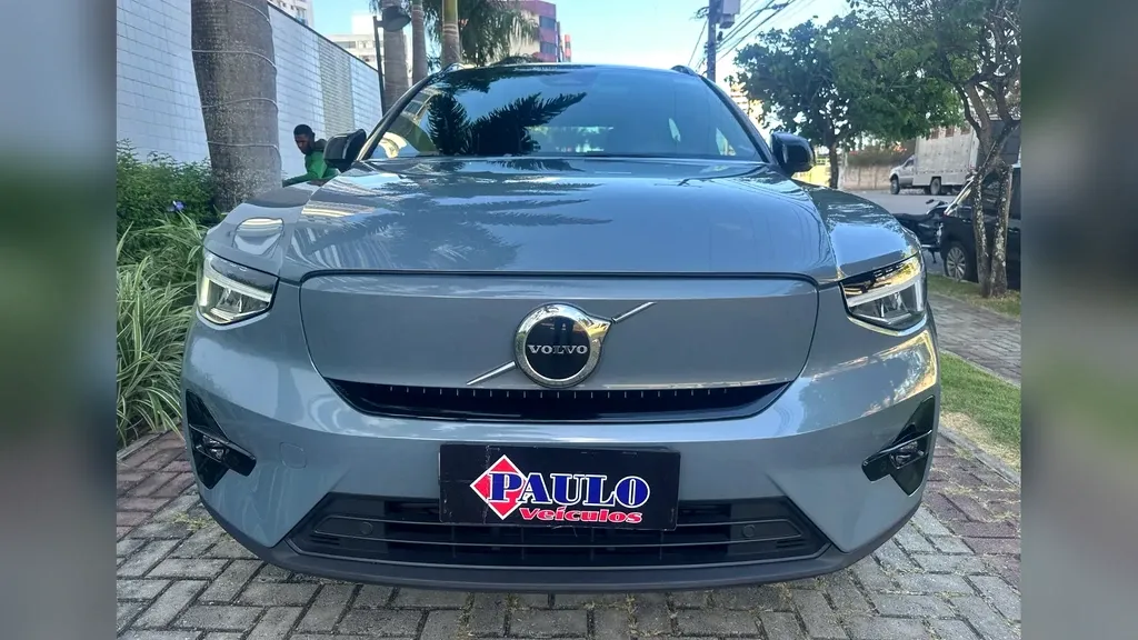 Volvo XC40 Recharge - Imagem 7