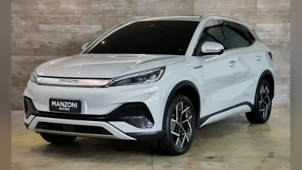 Foto de um byd yuan plus