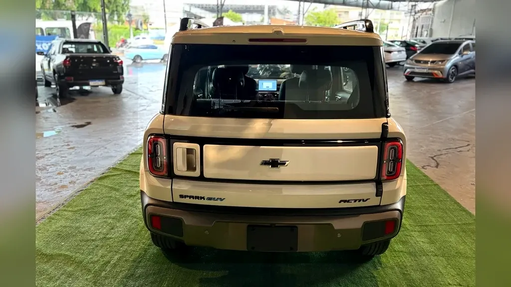 Chevrolet Spark Euv - Imagem 7