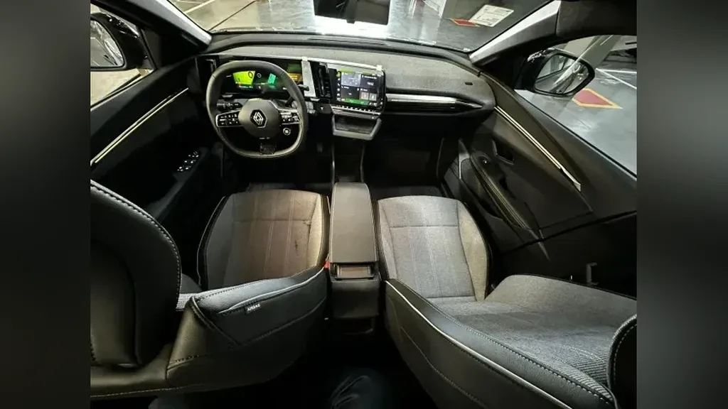 Renault Megane E-tech Electric - Imagem 9