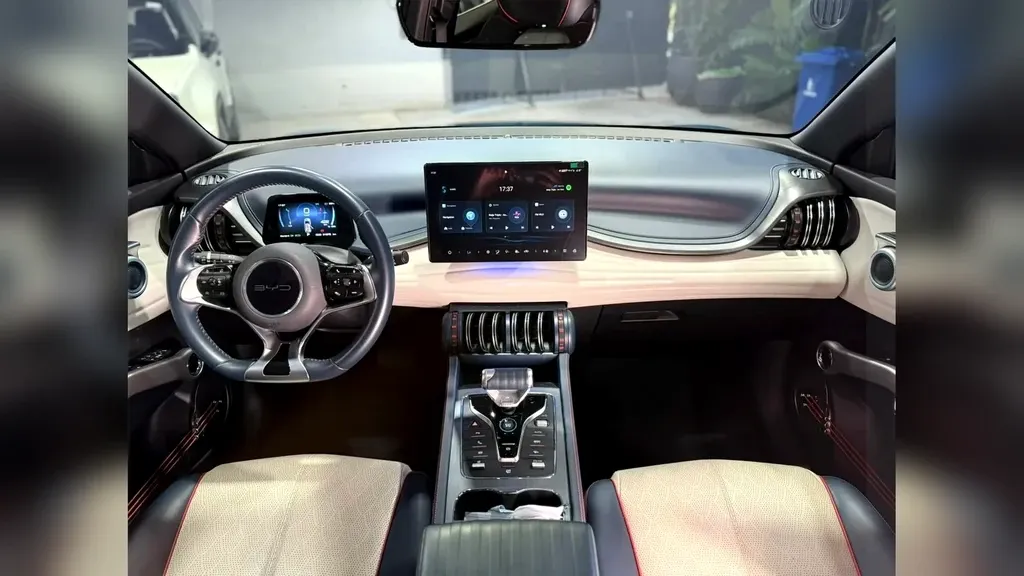 BYD Yuan Plus - Imagem 11