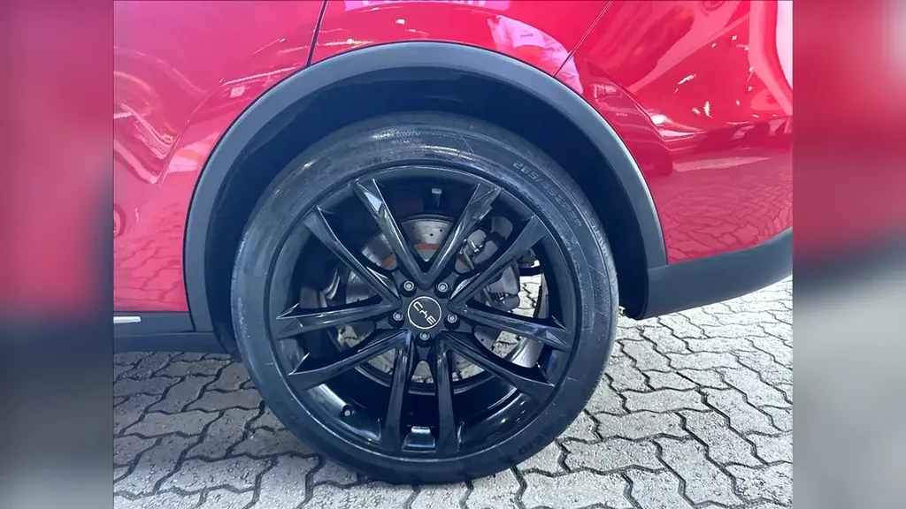 BYD Tang - Imagem 17