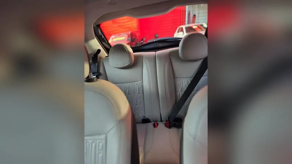 Fiat 500e - Imagem 16