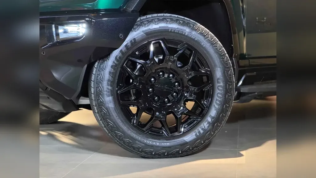 GMC Hummer EV SUV - Imagem 2