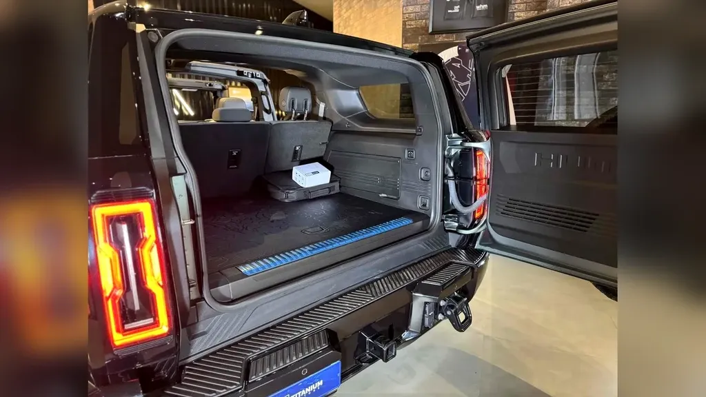 GMC Hummer EV SUV - Imagem 6