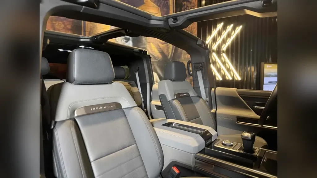 GMC Hummer EV SUV - Imagem 14