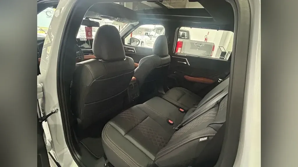 Mitsubishi Outlander - Imagem 11