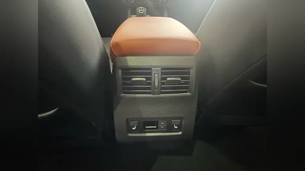 Mitsubishi Outlander - Imagem 14