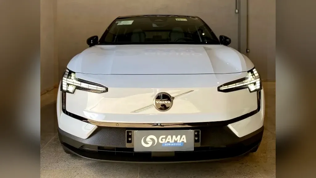 Volvo EX30 - Imagem 2