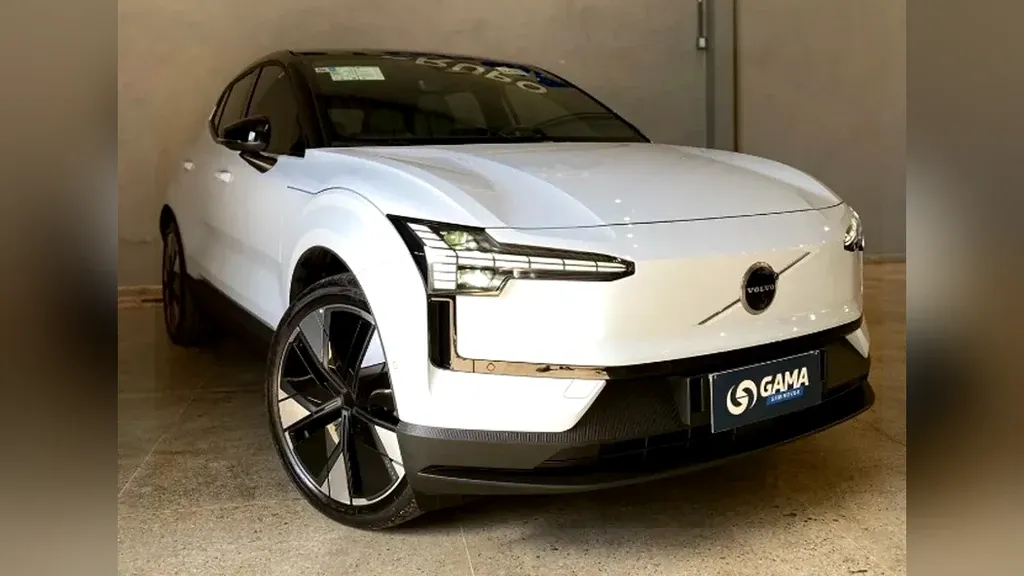 Volvo EX30 - Imagem 3