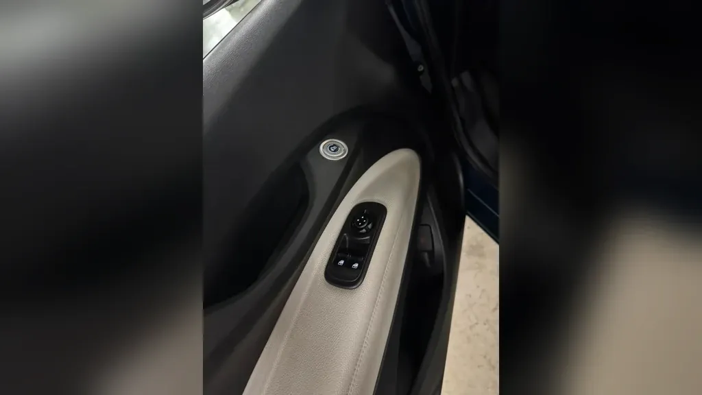 Fiat 500e - Imagem 8